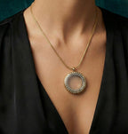 Medalhão Dourado C/brilho Grande + Fio Dourado