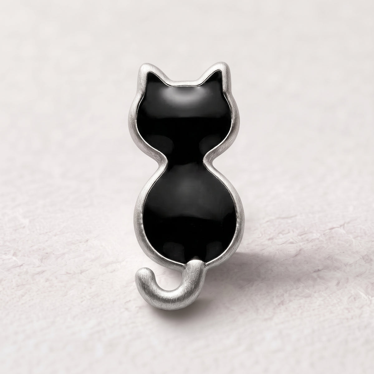 Charm - Gato de Espaldas Negro